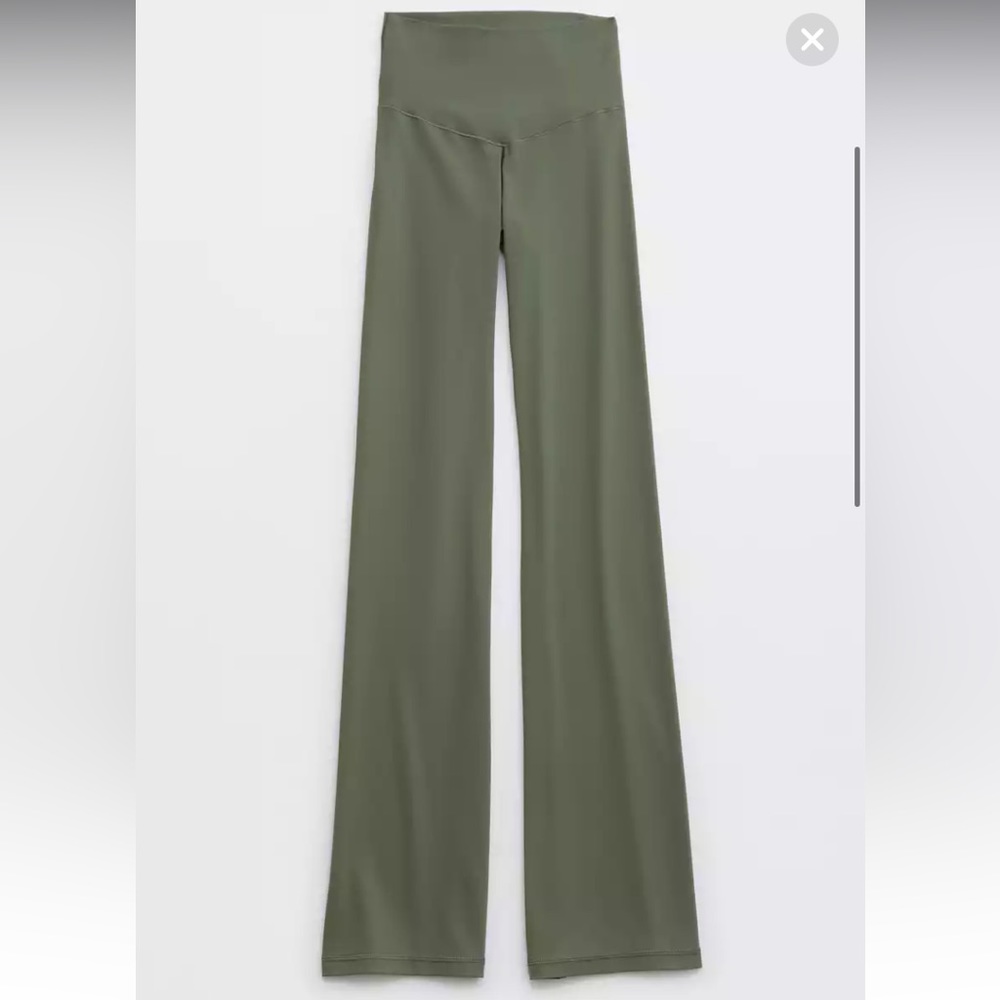 OFFLINE By Aerie Real Me Xtra Bootcut Legging